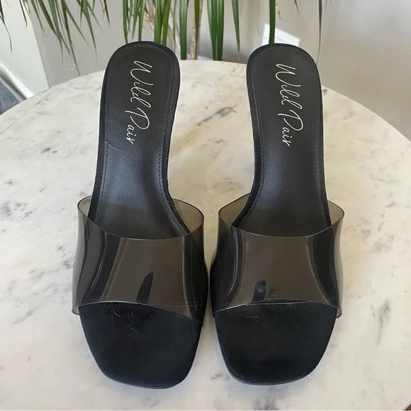 Wild Pair Black Vinyl Mules - Picture 3 of 8